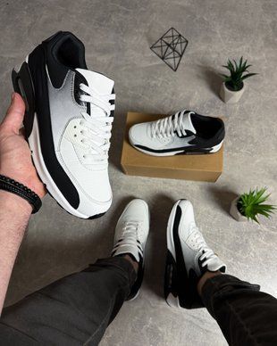 Чорно-білі кросівки в стилі Air Max 1651777235927 фото