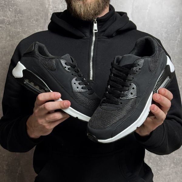 Чорні кросівки в стилі Air Max